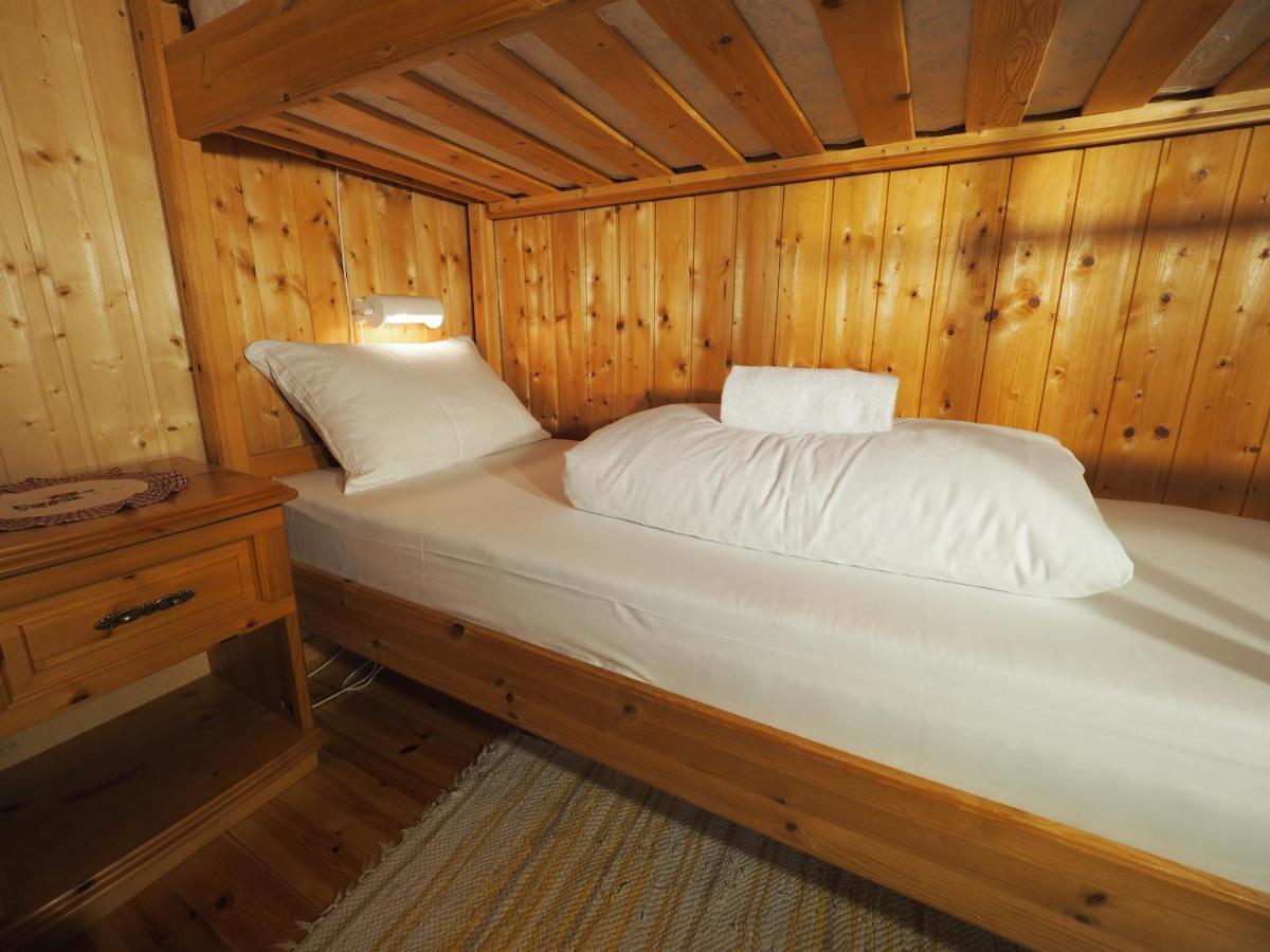 Eggum Fishermans Cabin Bostad المظهر الخارجي الصورة